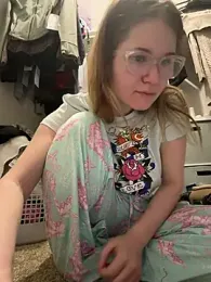 Riley_ray69 webcam model stream image