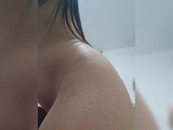 Estefani-R webcam model stream image