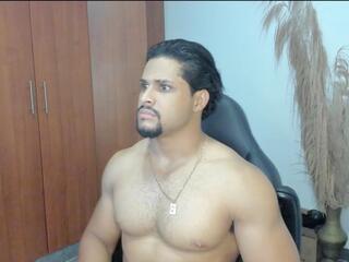 Owen Dark webcam model stream image