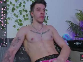 bravo_maestro webcam model stream image