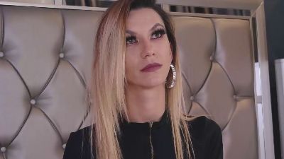 MayaHales webcam model stream image