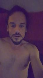 Laminate36 webcam model stream image