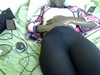 Hotdomina2 webcam bongacams model stream image