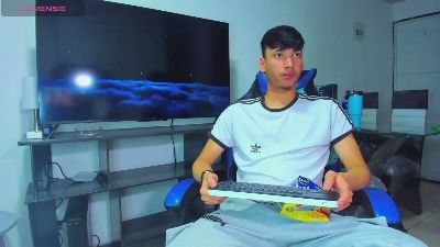 Gael_Jones webcam model stream image