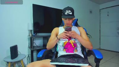 Gael_Jones webcam model stream image