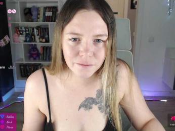 EmmaBryan webcam model stream image