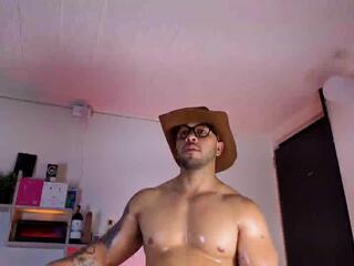 Elian K webcam model stream image