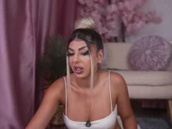 bella_blonda webcam model stream image