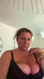 Hottits86 webcam model stream image