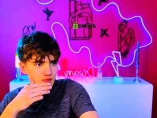 emil-lucky webcam model stream image