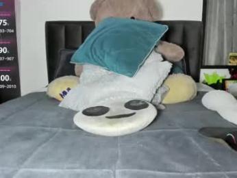 summer_romance webcam model stream image