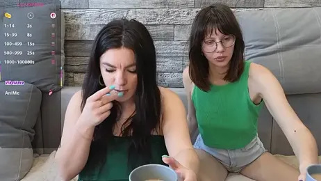 Vika_loves_you webcam stripchat model stream image