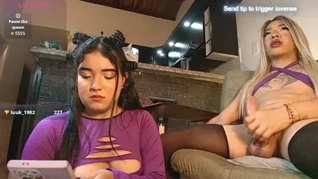youdremalovets webcam model stream image