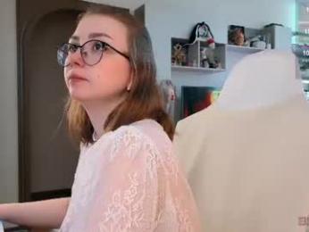 elisejays webcam chaturbate model stream image
