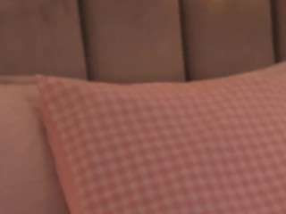 foxy-boobs webcam model stream image