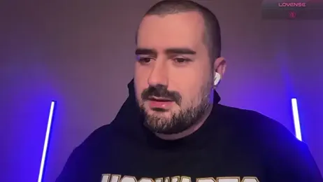 DominantTheo webcam model stream image