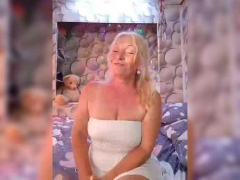 LizSage webcam bongacams model stream image