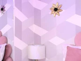 kyliemonnet webcam model stream image