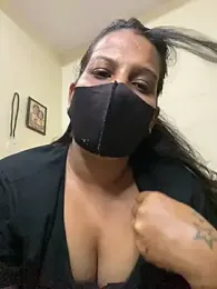 Crunchyboy webcam model stream image