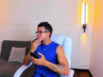 paradise_boy_s webcam model stream image