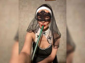 Monro webcam model stream image