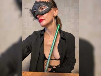 Monro webcam model stream image