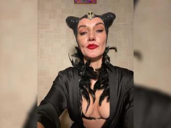 Monro webcam model stream image