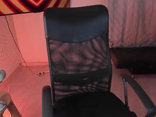 Cami Belushi webcam model stream image