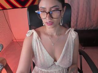 Cami Belushi webcam model stream image