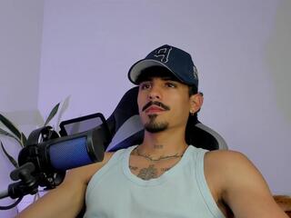 Lukee Taylor webcam model stream image