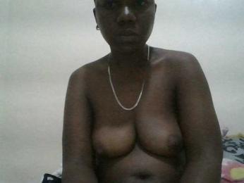 Blackdoll1 webcam model stream image