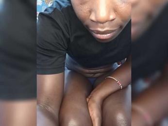 Aluoch webcam model stream image