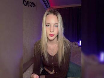 MikkiSweetie webcam model stream image
