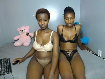 VelvetCuties webcam model stream image