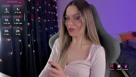 Marta_May_ webcam model stream image