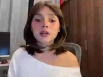 cocktaileciousalessia webcam model stream image
