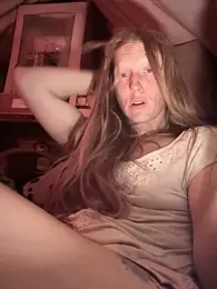 GoldenFlameGoddess webcam model stream image