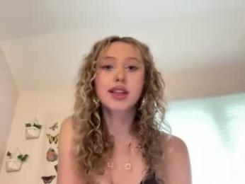 luvvlea webcam model stream image