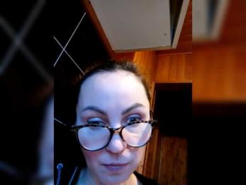 TessBertie webcam bongacams model stream image