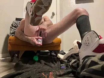 Cloudy_perv_boy webcam model stream image