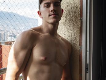 MaxFerrer webcam model stream image