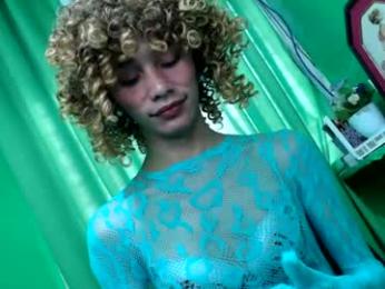 familystroke_twinny8 webcam chaturbate model stream image