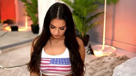 AlmaLuv webcam model stream image