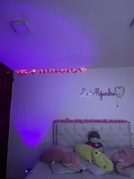 alee_lenoxx webcam model stream image