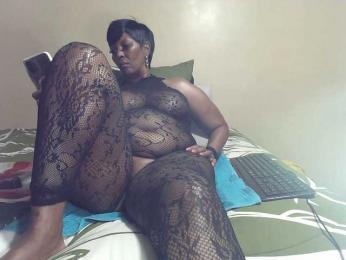 CreamyBum webcam bongacams model stream image