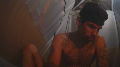 Prettyboytatted webcam model stream image