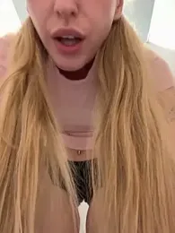 kira_mia webcam model stream image