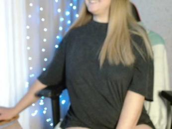 VITAMINKA_ webcam model stream image