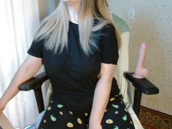 VITAMINKA_ webcam model stream image