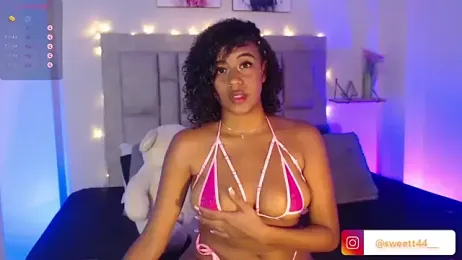 charlotteeruss webcam stripchat model stream image